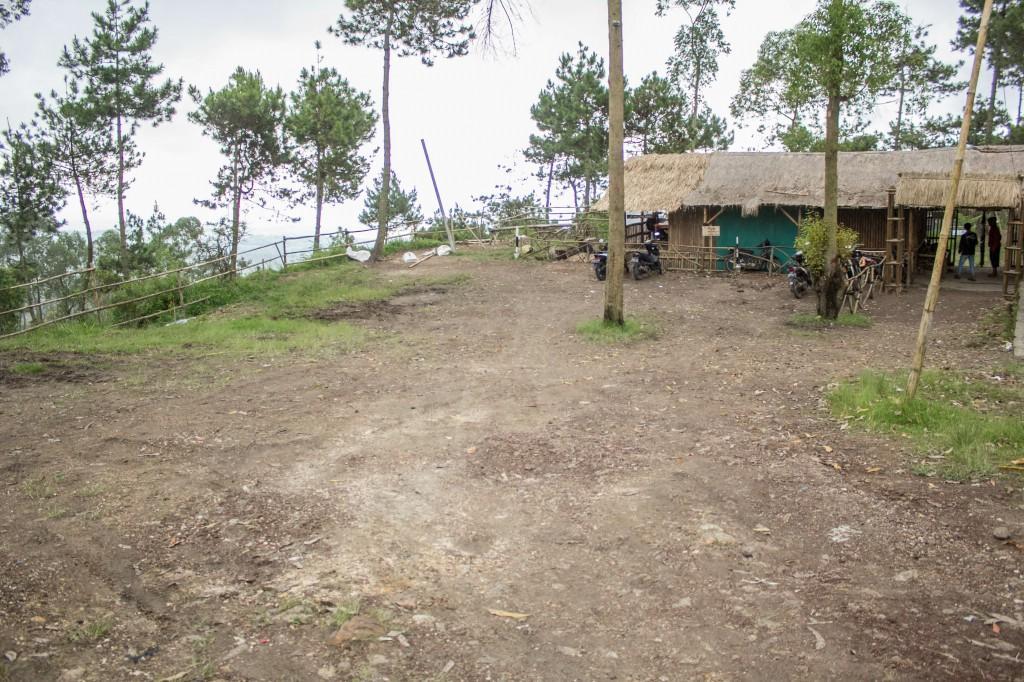 Отель Papandayan Camping Ground Cileuleuy Экстерьер фото